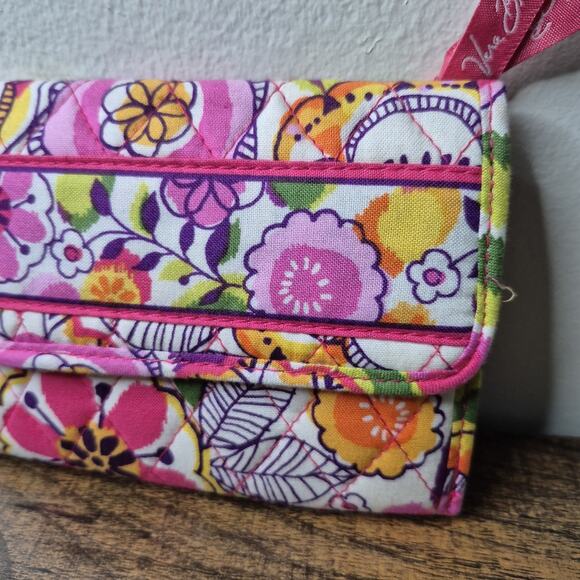 Vera Bradley Euro Tri-Fold Wallet -retired clementine floral print pink yellow - Picture 4 of 11